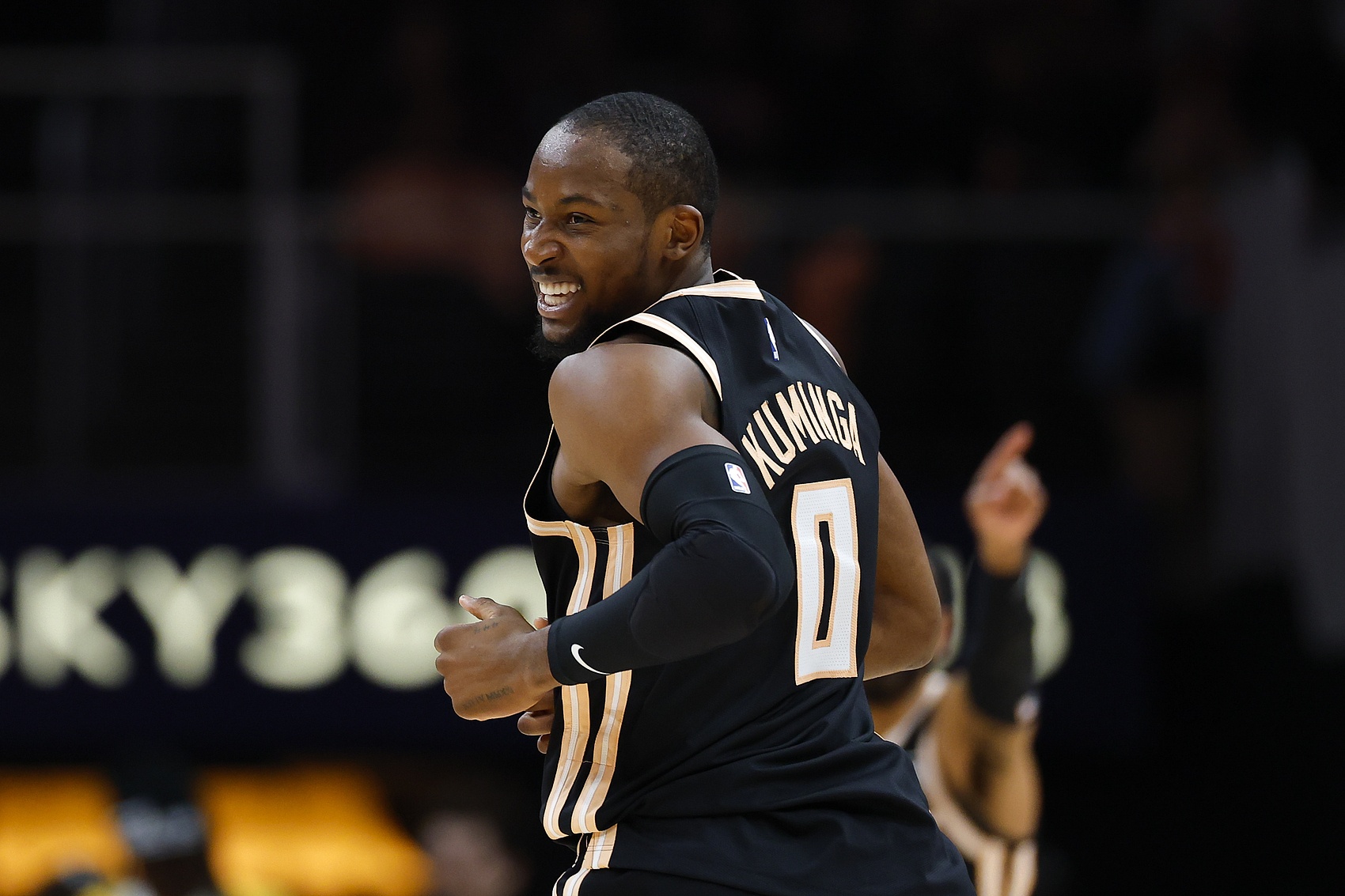 世界杯开赛时间-帕金斯：勇士过早放弃了库明加 库里知道其潜力巨大 只有科尔不信