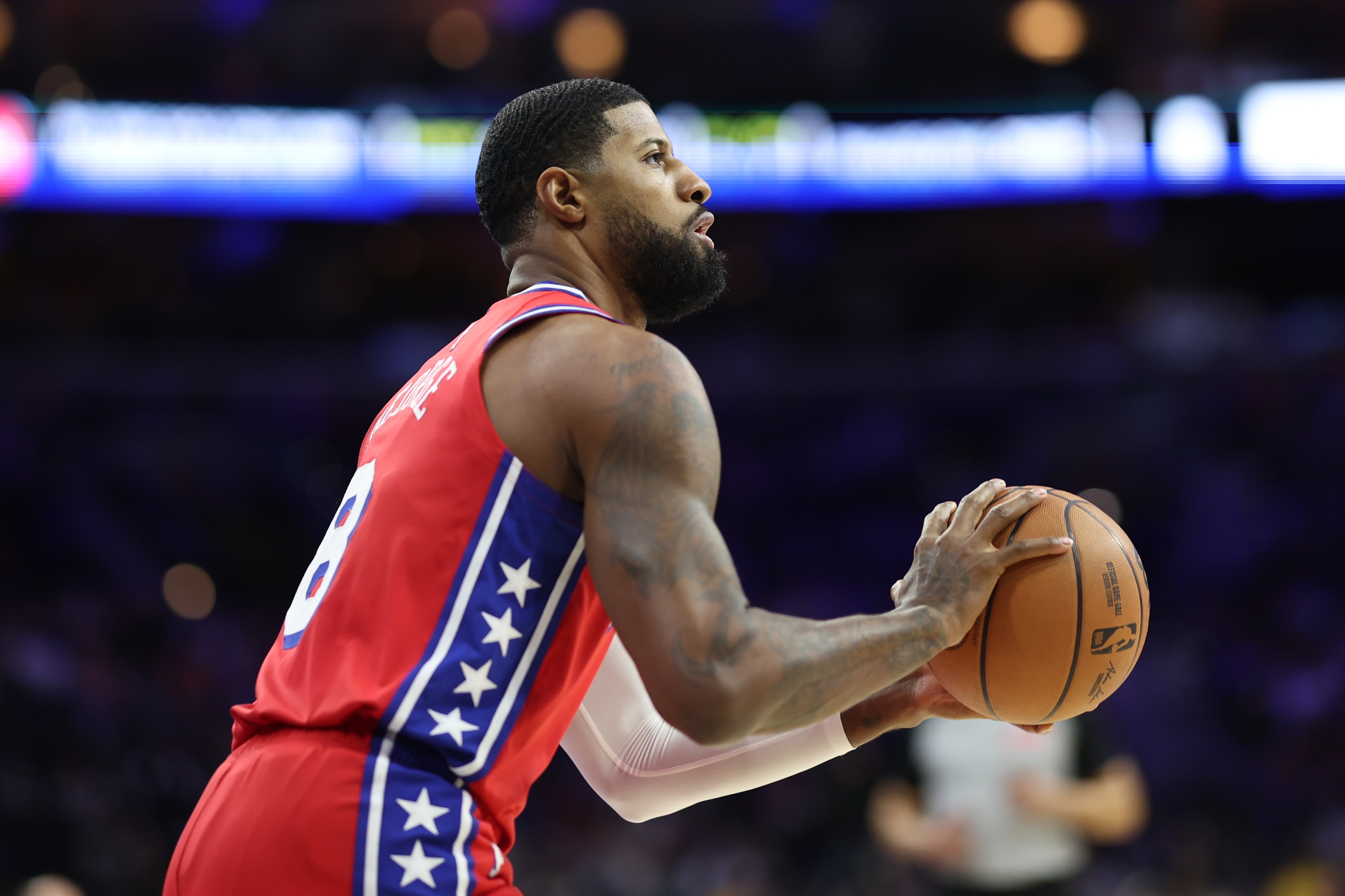 世界杯比赛时间-乔治第30次单场同时4+三分4+抢断 历史第三多 仅次于哈登和库里